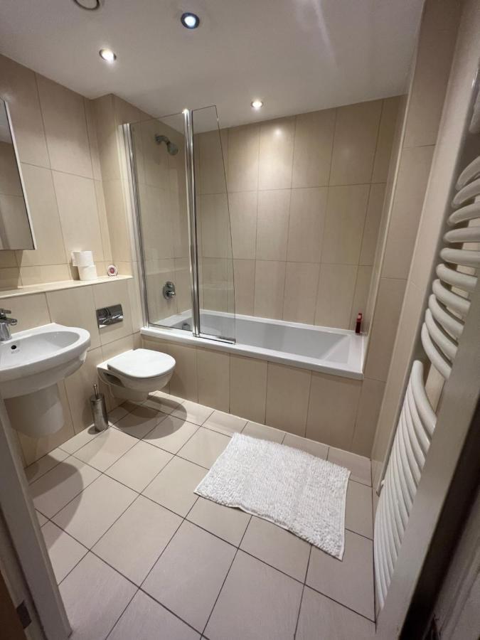 Bigkings Cosy 2 Bedroom Apartment With Free Parking In Central 맨체스터 외부 사진